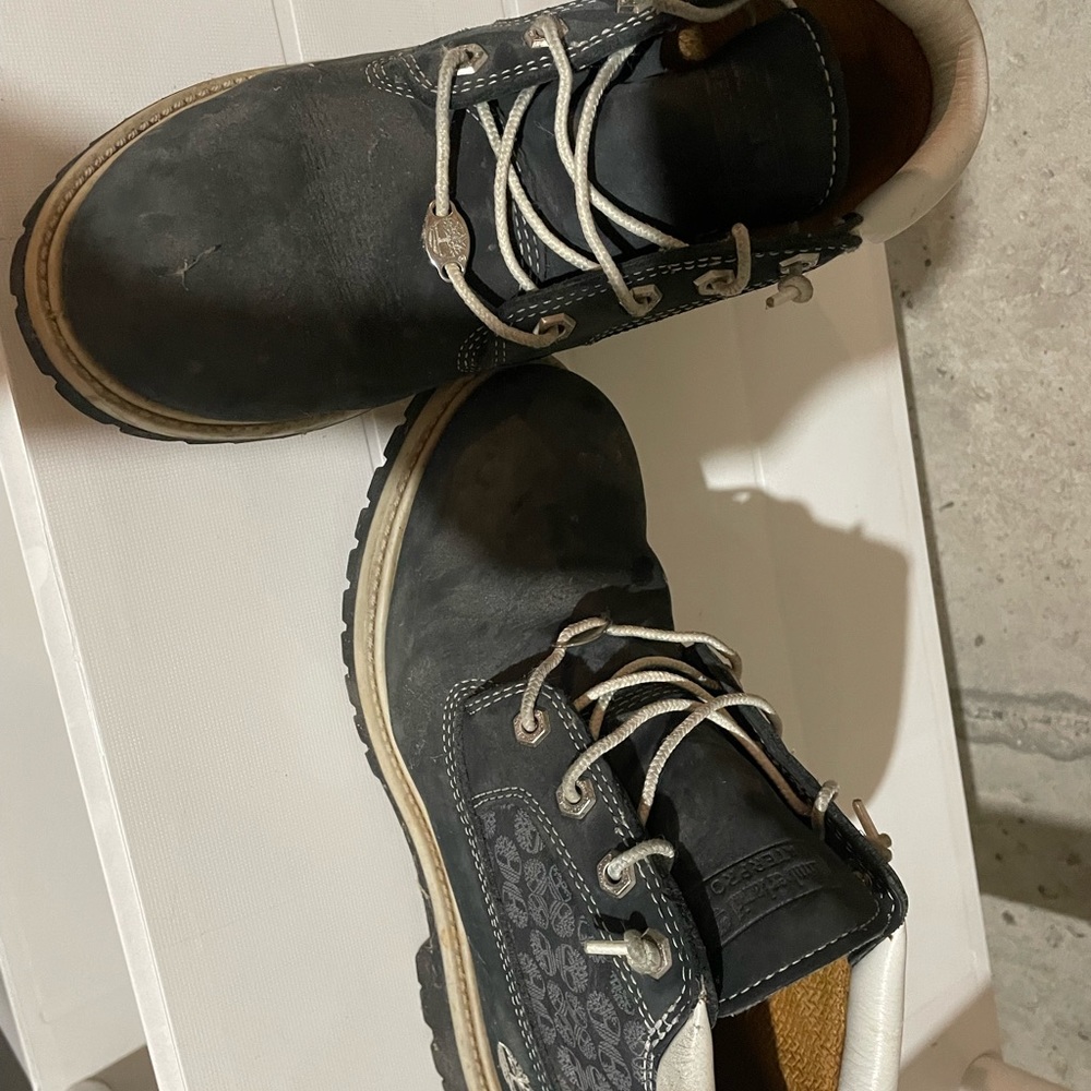 Timberland weatherproof boots- size 8.5